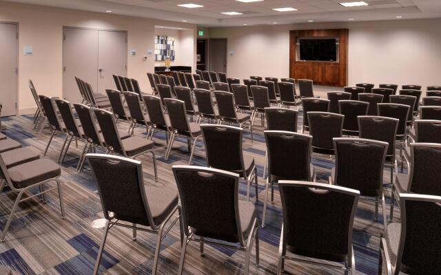 Holiday Inn Express & Suites Loma Linda- San Bernardino S by IHG