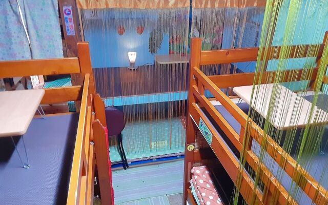 Amami Oshima Guest House Showa-sou - Hostel