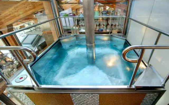 Backstage Hotel Chalet Rooms