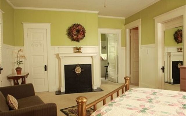 Dailey Renewal Retreat Bed & Breakfast