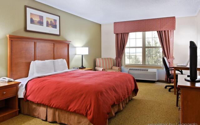 Country Inn & Suites by Radisson, Sycamore, IL