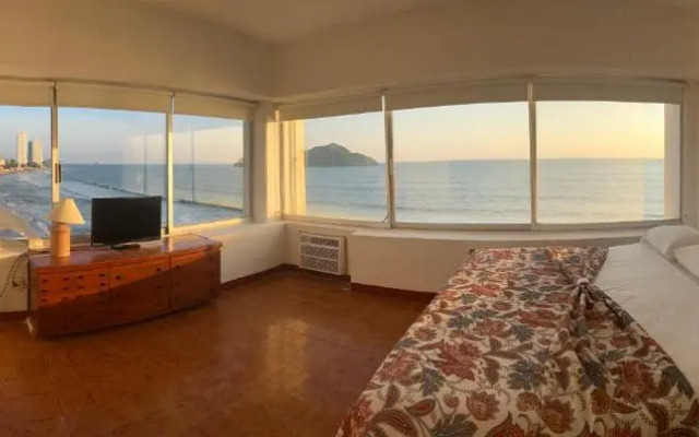 Condo Islas del Sol