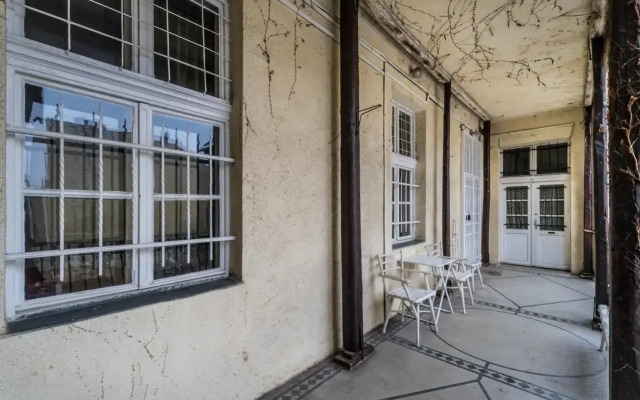 BERTA - 4 Bedrooms, 3 Baths