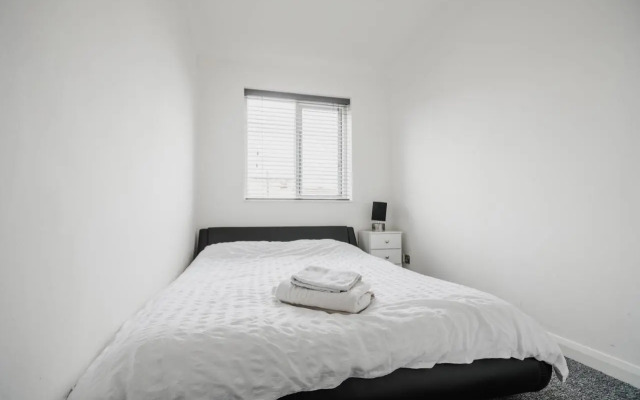 Hullidays - 'Old School Penthouse' Trinity Square