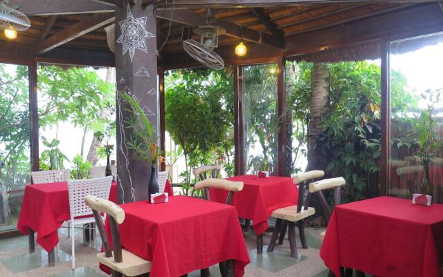 Makulay Lodge and Villas