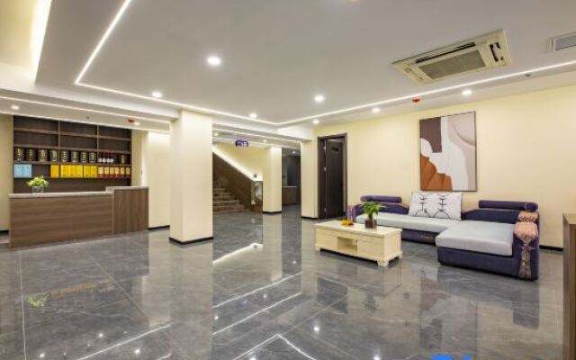 Gouhuo Shanzhuang Xipan Xingkong Yongchi Family Vacation Homestay (Yueliangwan Jingqu)