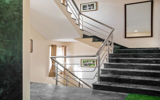 Treebo Indus Residency Premium