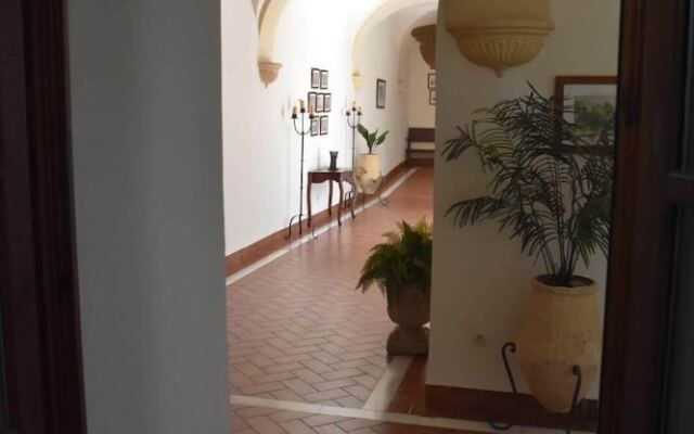 Apto. Palacio Marqués Vega Armijo