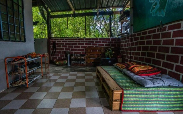 BOBI's Cafe Backpackers Hostel