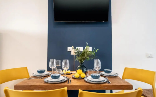 Taro s Blue Sea Apartment