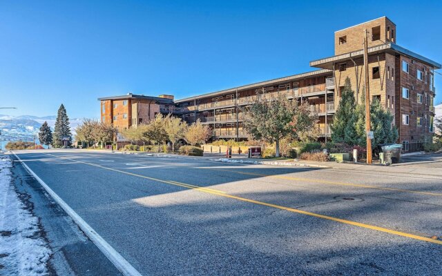 Resort-style Condo w/ Lake Chelan & Mtn Views