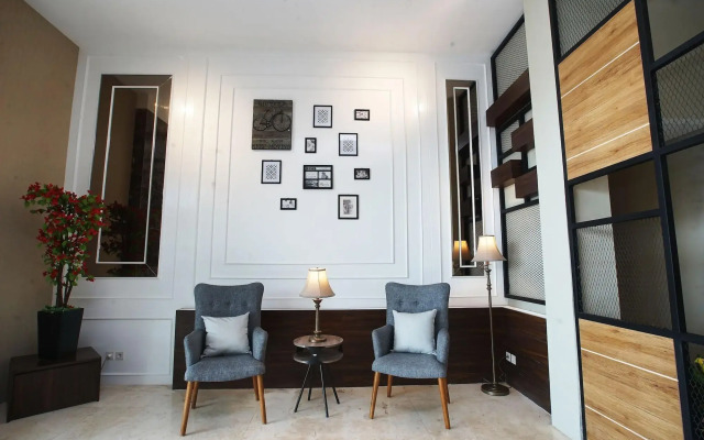 Triizz Hotel Semarang by Royal Singosari (Formerly Faustine Semarang)