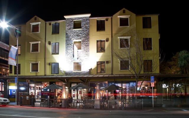 Base Backpackers Queenstown