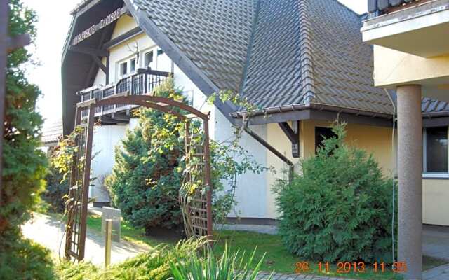 Zajazd i Restauracja "Myśliwskie Zacisze"