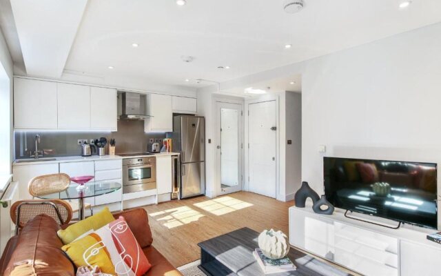 Cleveland Street by Aeria Apartments