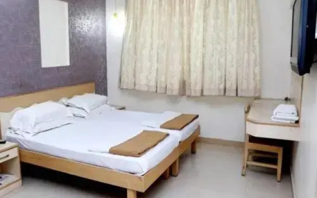 Iroomz Ashoka Comforts