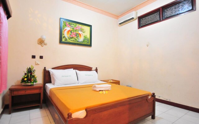 Sandat Hotel Legian