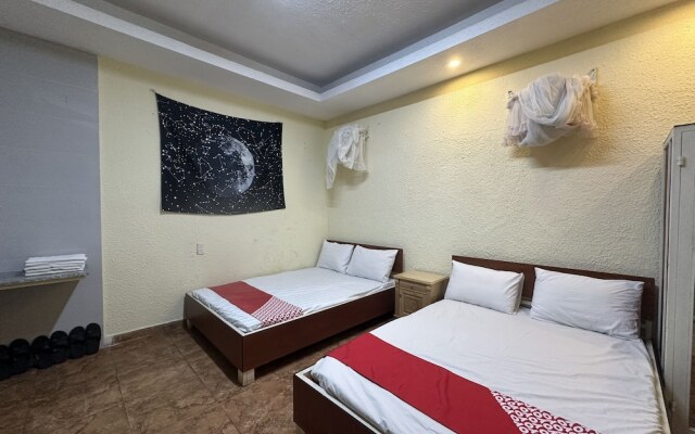 OYO 1232 Pon Pon Hostel