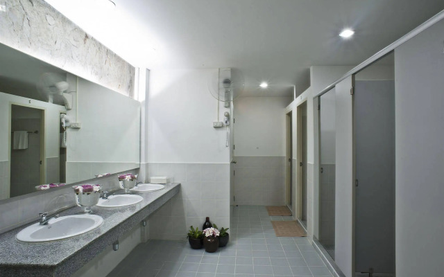G9 Bangkok
