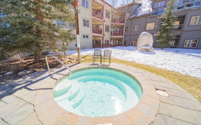 Expedition Station 8607 by SummitCove Vacation Lodging