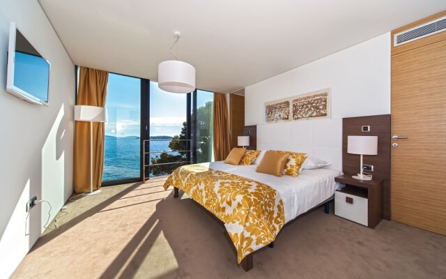 Golden Rays Luxury Villas