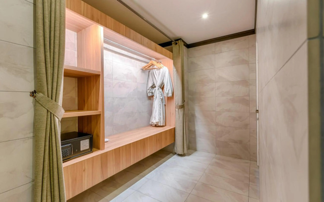 Lot 33 Boutique Hotel