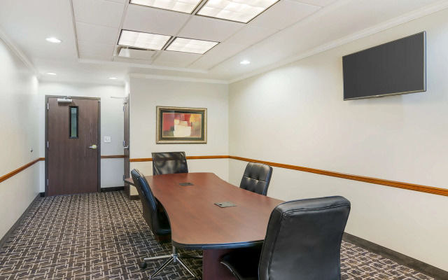 Best Western Plus Olathe Hotel