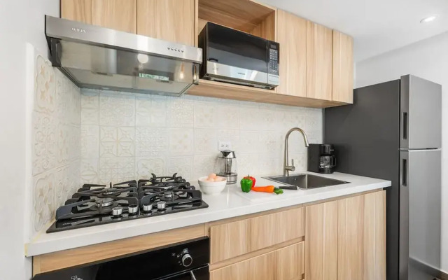 Brand NEW 2br1ba w Privatepool in Amazing Location