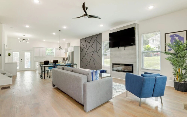 Modern Decatur Home ~ 7 Mi to Atlanta!
