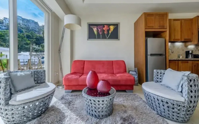 Chic Studio -rooftop Pool - Ocean View - King Bed