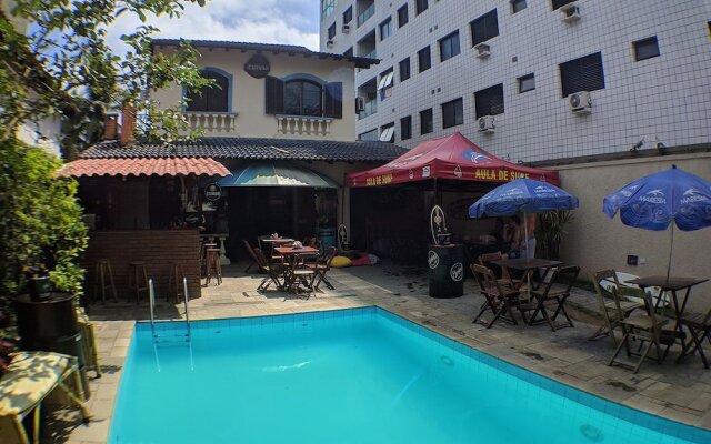 Curvão Surf House - Hostel