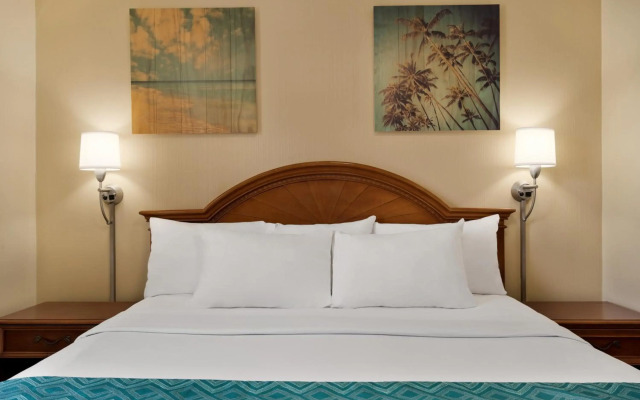Plim Plaza Hotel