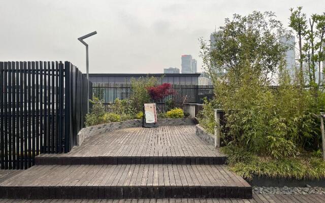 Ji Hotel (Nanjing Hexi Expo Center)