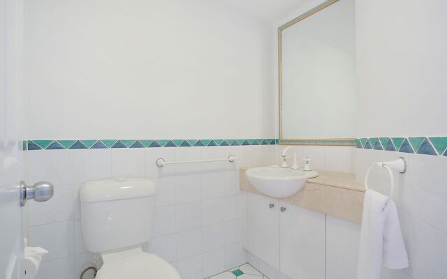 Moroccan Resort - HR Surfers Paradise