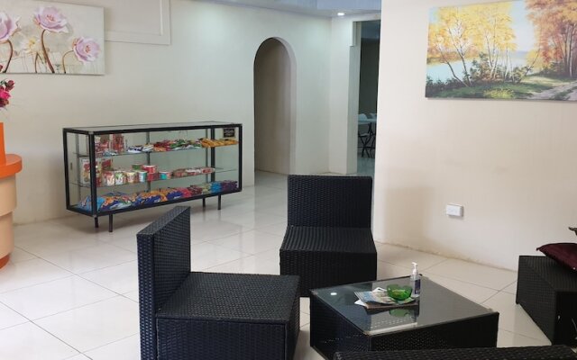 Queen's Comfort Inn