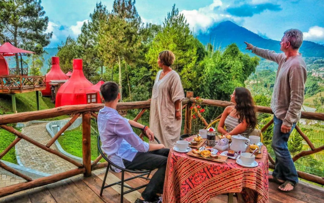 Mulberry Hill by The Lodge