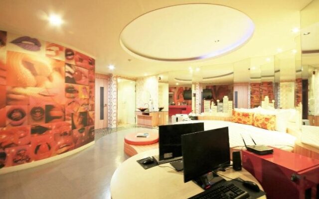 J Boutique Hotel Mg Stay