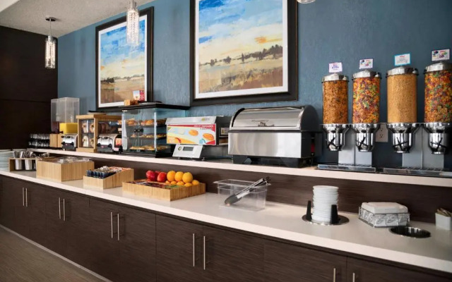 Days Inn & Suites Yorkton