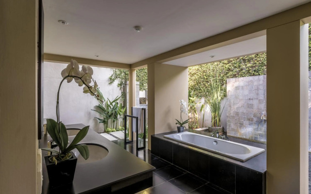 Kayumanis Nusa Dua Private Villa & Spa