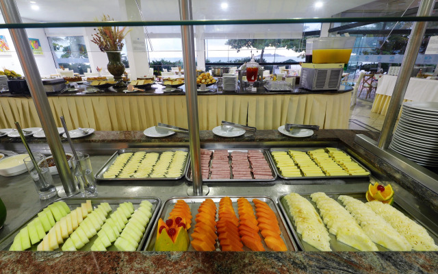 Ingleses Praia Hotel