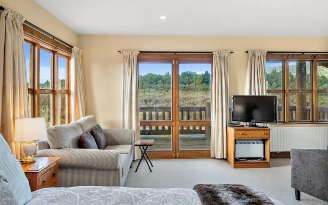 Mountain Heights Lodge