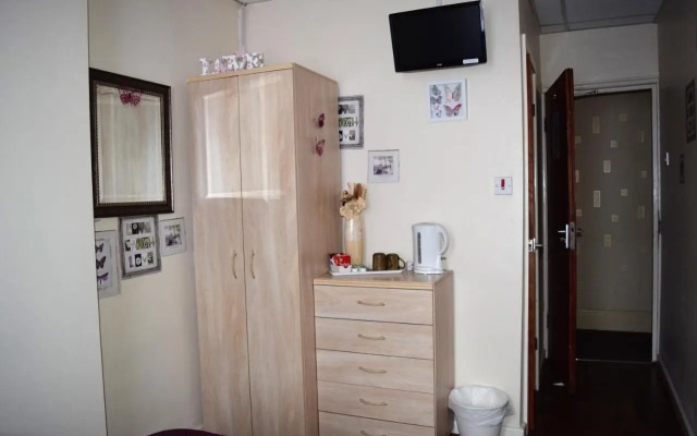 OYO Wynnstay Hotel