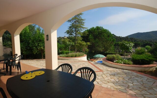 Premium Villa in Calonge With Swimming Pool