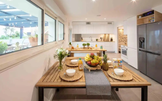 Hossegor Surf Hostel / LE SURF SPOT