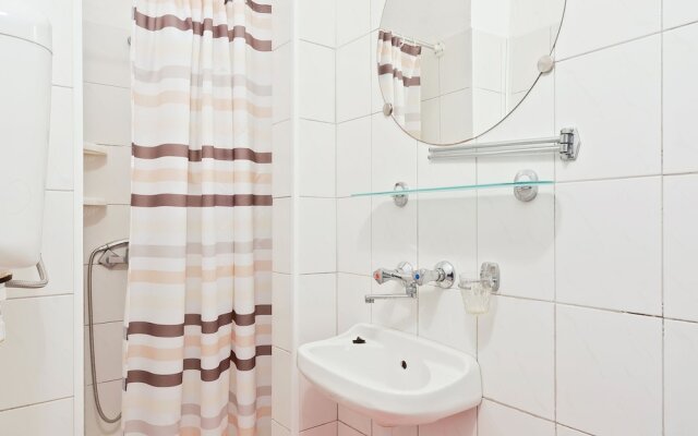 Comfortable Apartment With Large Covered Terrace