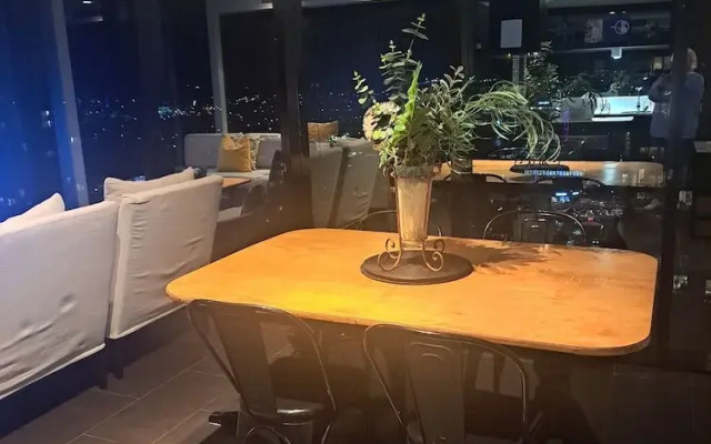 Xanadu Apartments