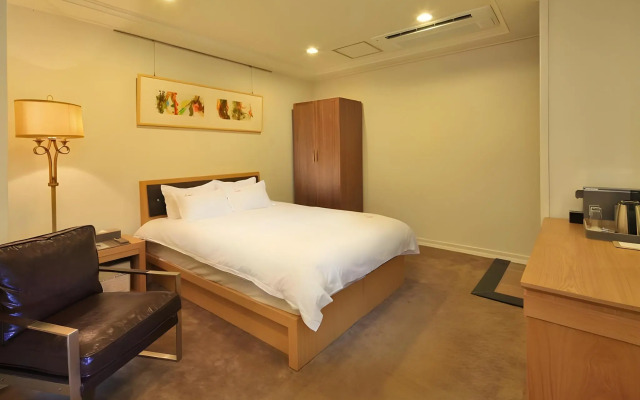 L&L Jeju Hotel