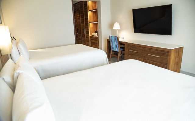Emporio Cancun Optional All Inclusive