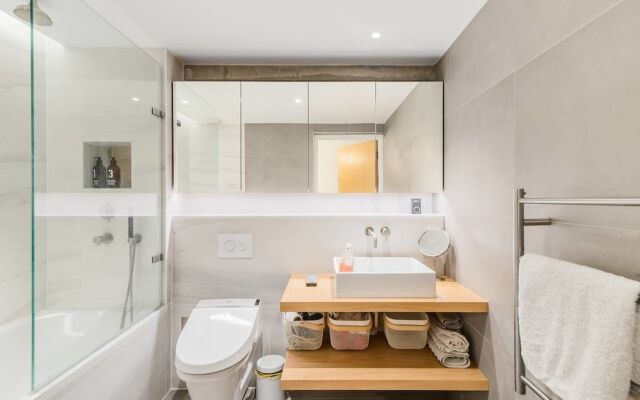 An Architectural 1 Bedroom Apartment