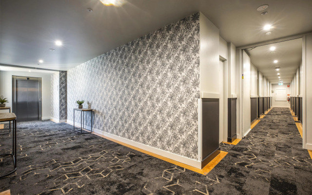 Gateway Hotel by Nightcap Plus